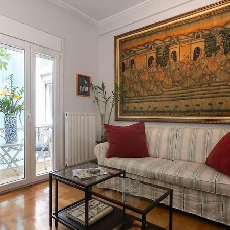 Apartamento Chic N Central Apt In Kolonaki Atenas Exterior foto